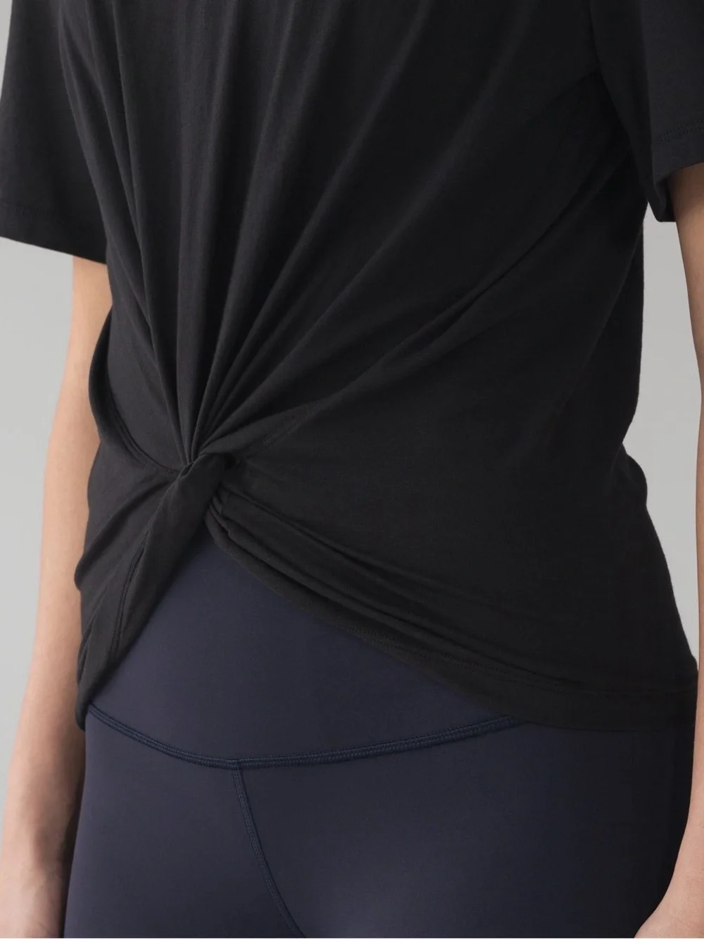 Lululemon Crescent T-Shirt Black Size 12 Casual Athleisure Tee